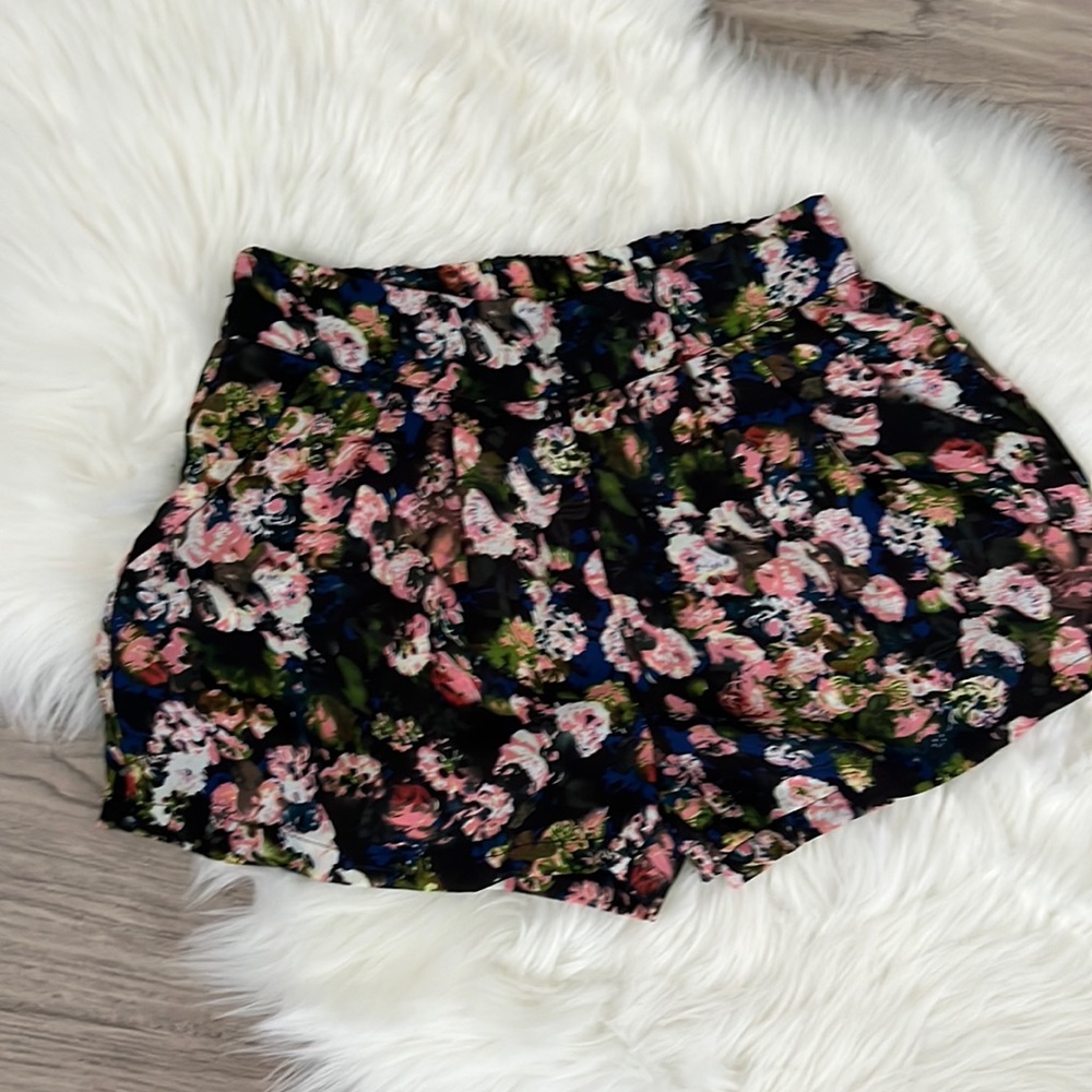 NWOT Floral Shorts